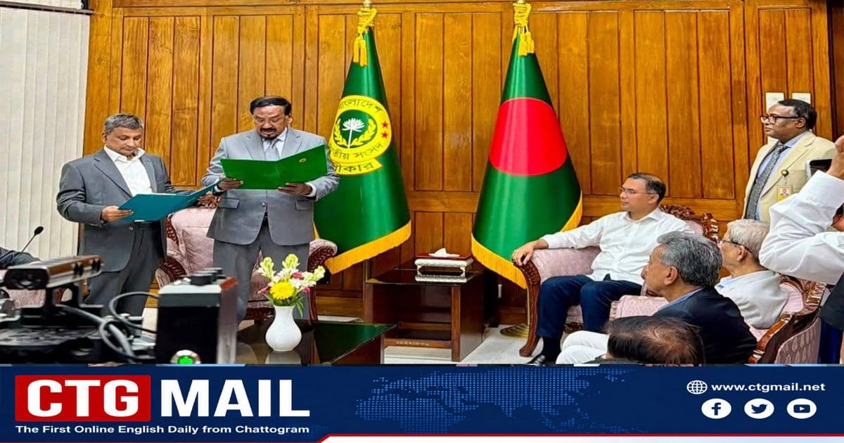 BNP leader Sarwar Alamgir takes oath as Member of Parliament for Chattogram-2 (Fatikchhari) at the Jatiya Sangsad.